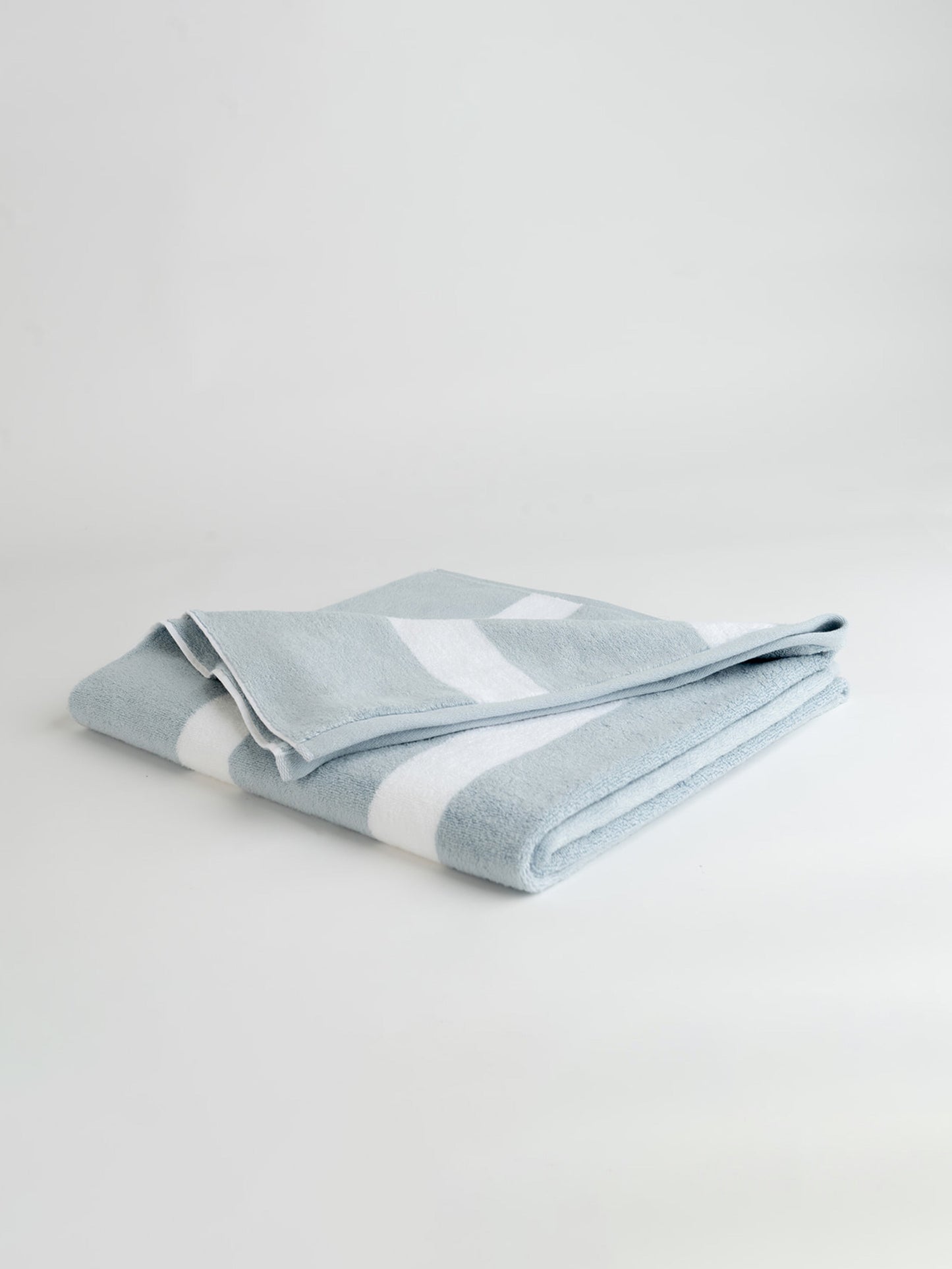 Classic Stripe Resort Towel - Luxurious Oversized Beach/Pool Towels