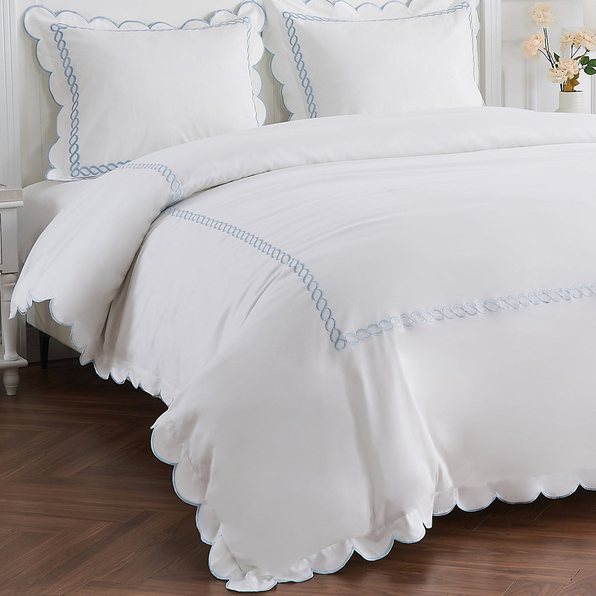 600 Thread Count Scallop Rope Embroidered Cotton Duvet Set - Quahog Bay Bedding