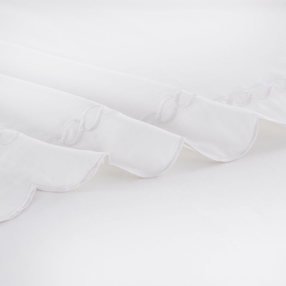 600 Thread Count Scallop Rope Embroidered Cotton Pillowcase Pair - Quahog Bay Bedding