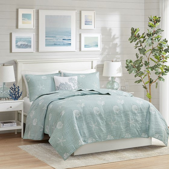 Seaside 4 Piece Cotton Aqua Reversible Embroidered Quilt Set with Throw Pillow