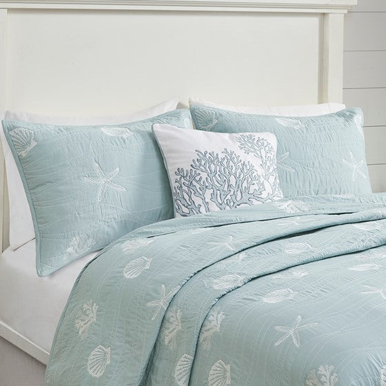 Seaside 4 Piece Cotton Aqua Reversible Embroidered Quilt Set with Throw Pillow