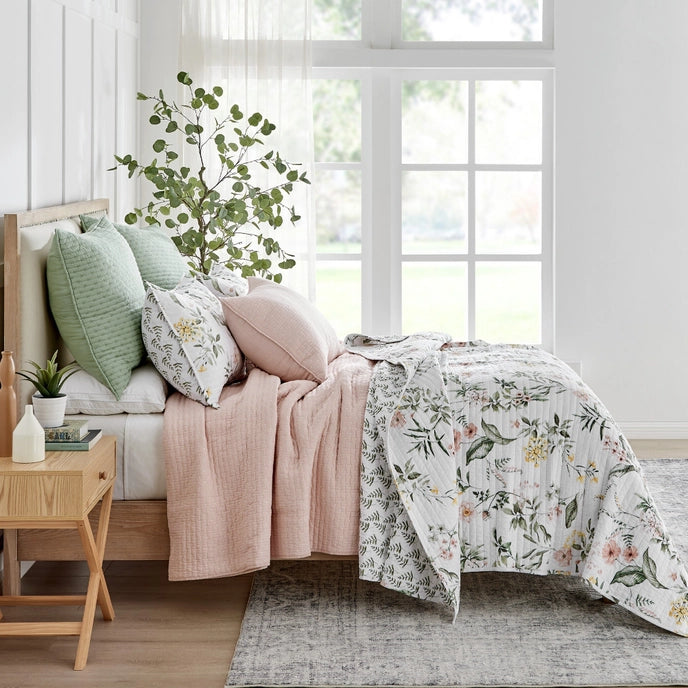 Cross Stitch 100% Cotton Quilt Set - Blush