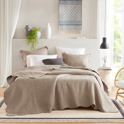 Coastal Scalloped Edge Quilt Set 3PC - Khaki