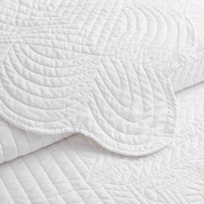 Coastal Scalloped Edge Quilt Set 3PC - White