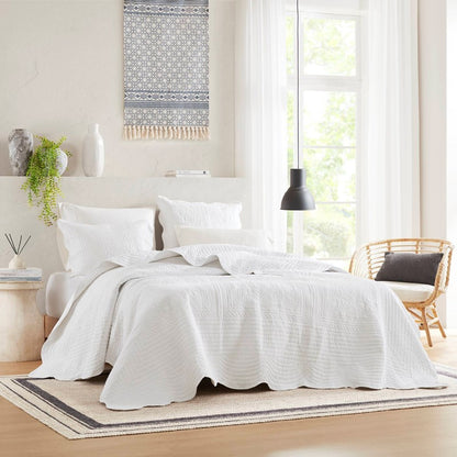 Coastal Scalloped Edge Quilt Set 3PC - White