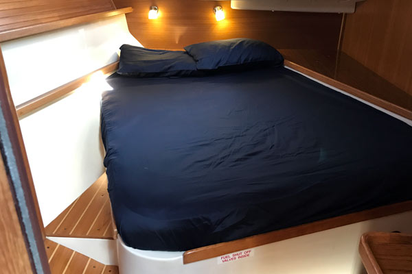 Custom Yacht Bedding - Custom Sheets - Aft Boat Mattress