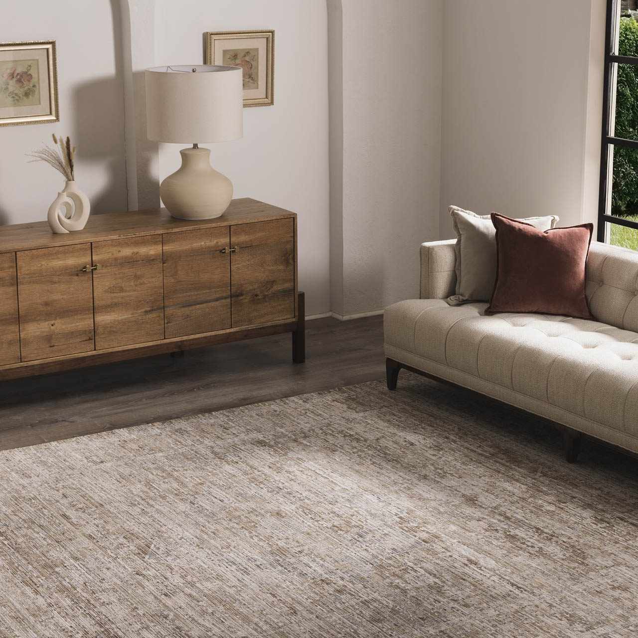 Aistys Washable Area Rug