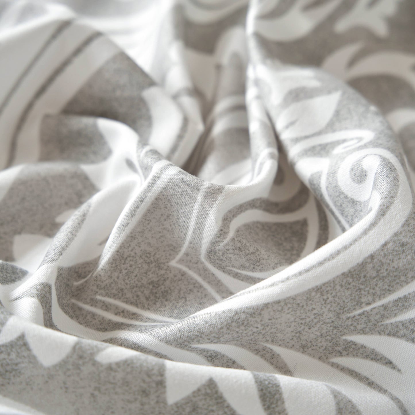 Tache Farmhouse Dreamy Moon Sky Paisley Ogee Damask White Heather Gray  Bed Sheet Set Super Soft, Wrinkle Resistance, Lightweight Top Sheet, Flat Sheet, Fitted Sheet, Bedsheet