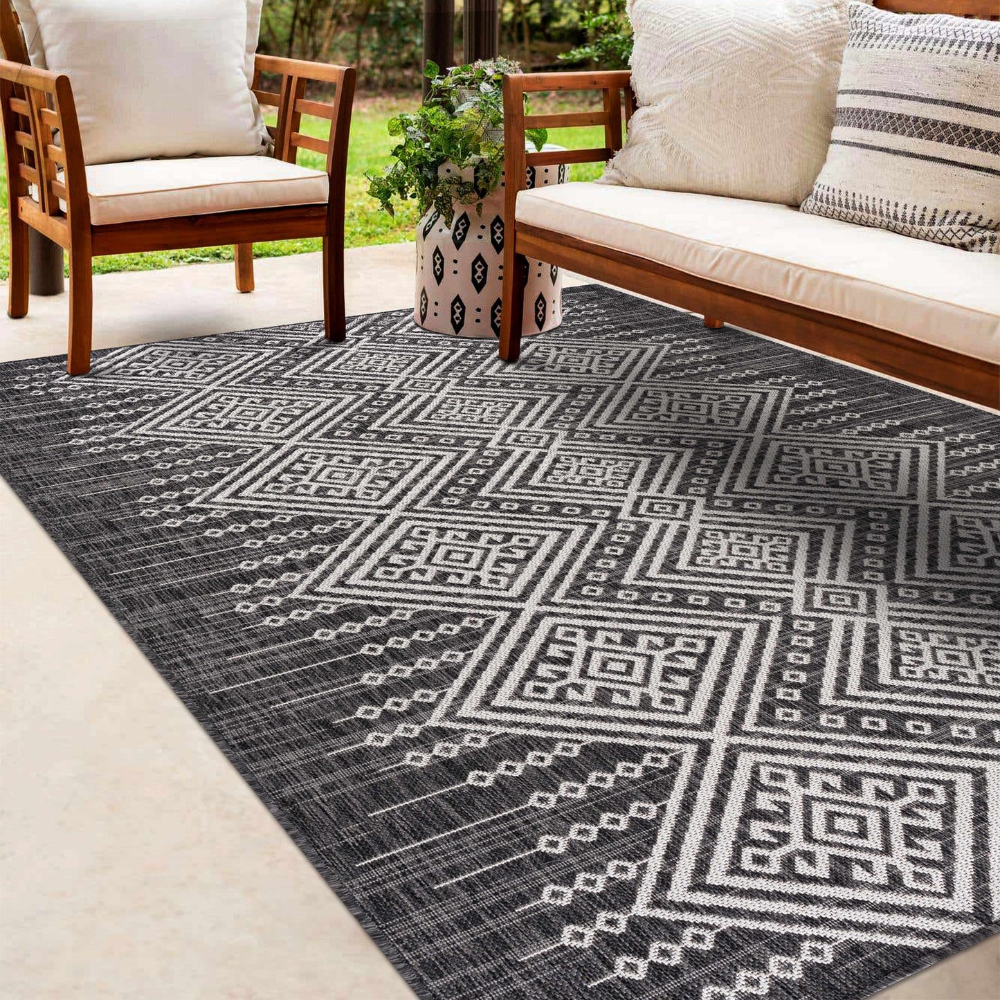 Frankville Black & White All Over Performance Rug