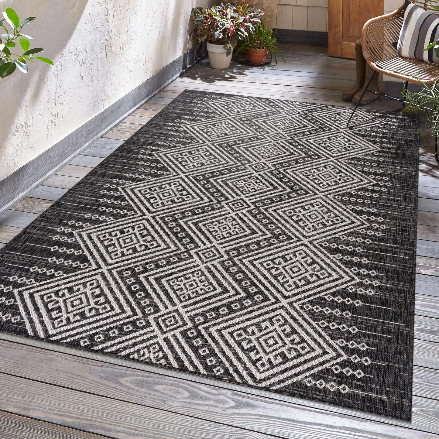 Frankville Black & White All Over Performance Rug