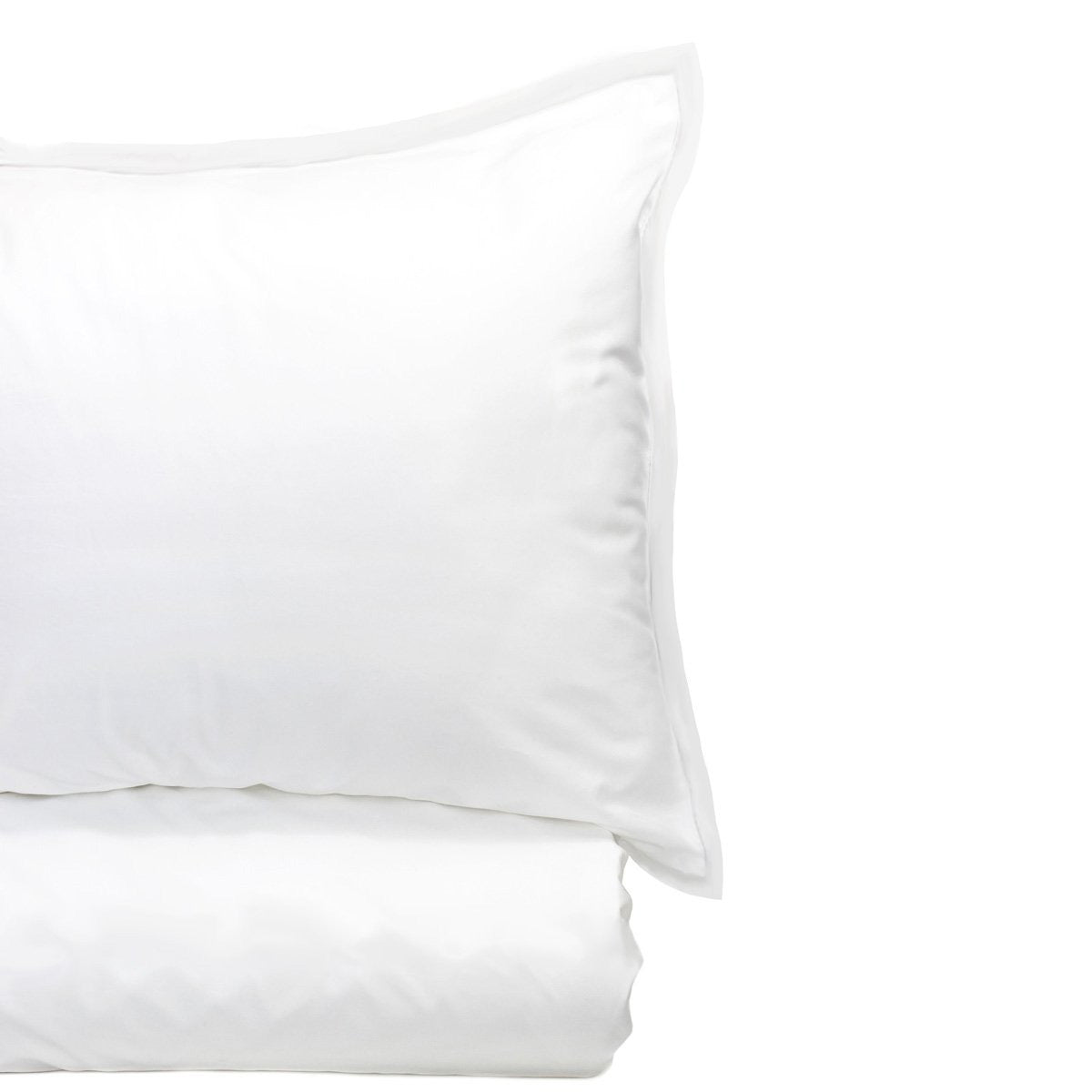 Close-up of Mélange Home Egyptian Cotton Duvet Cover Set featuring 500 thread count fabric and a soft white pillow sham with elegant stitching.