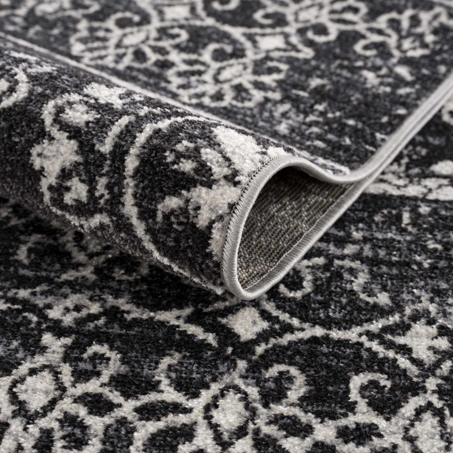 Kahraman Black&White Floral Washable Area Rug
