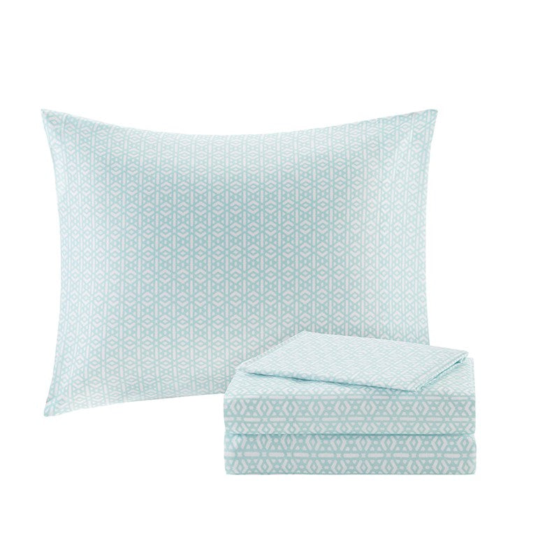 Loretta Coral Boho Comforter Set with Sheets