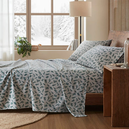 New! Woolrich 100% Cotton Printed Flannel Sheet Set - Pine Branches
