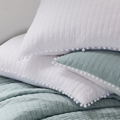 Pom Pom Quilt - Quahog Bay Bedding