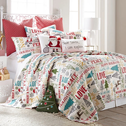 Santa Claus Lane Quilt Set - Christmas Quilts
