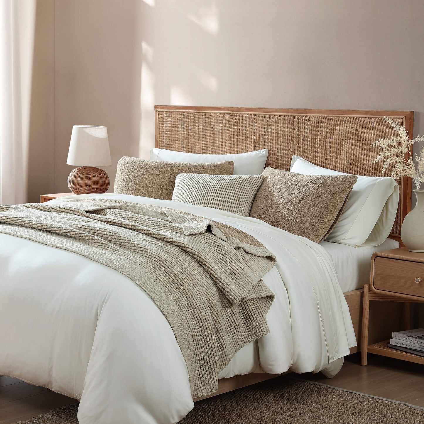 Luxury Two-Tone Ribbed Bed Blanket