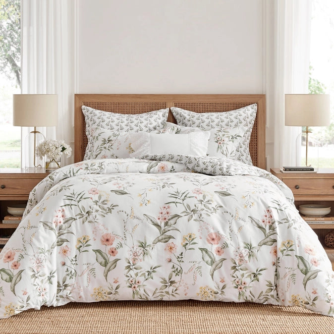 Viviana Coastal Floral Duvet Cover Set