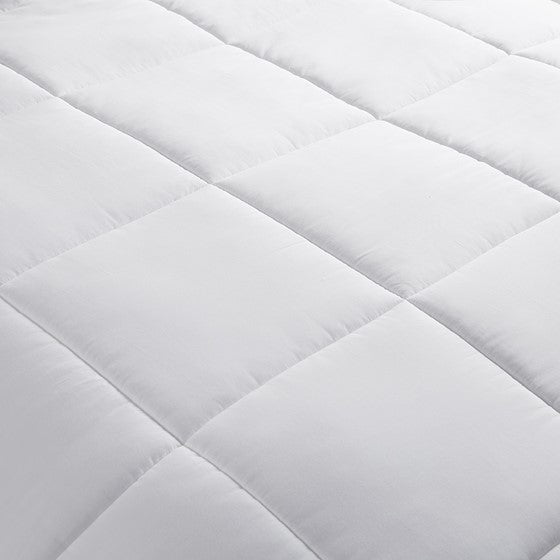 Winfield 300 Thread Count Cotton Shell Luxury DA Comforter by Madison Park