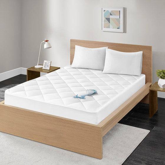 Diamond quilted top of the waterproof shallow pocket mattress pad and protector