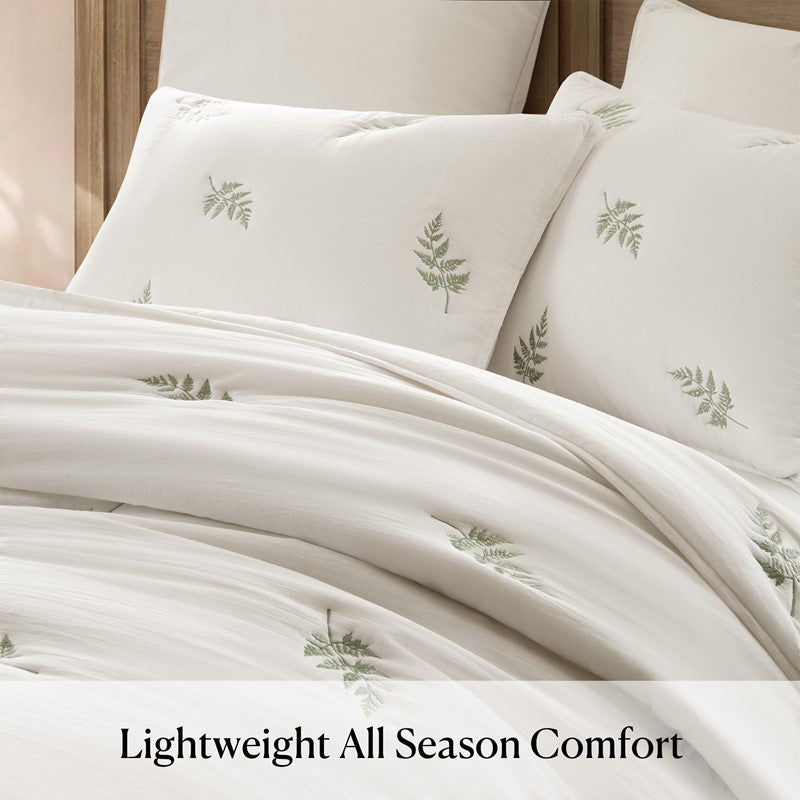 Willow Embroidered Botanical 100% Cotton Lightweight Quilt Set | White & Sage