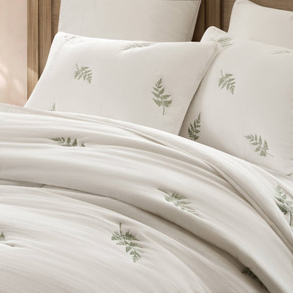 Willow Embroidered Botanical 100% Cotton Lightweight Quilt Set | White & Sage