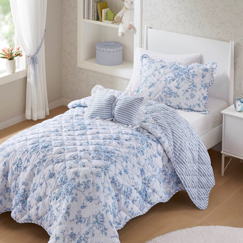 Adele Vintage Cottage Style Scalloped Edge Quilt Set | Blue - Quahog Bay Bedding