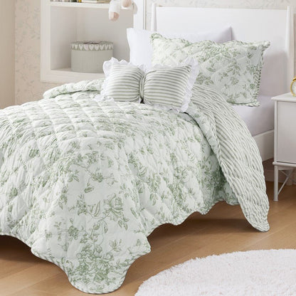 Adele Vintage Cottage Style Scalloped Edge Quilt Set | Green - Quahog Bay Bedding