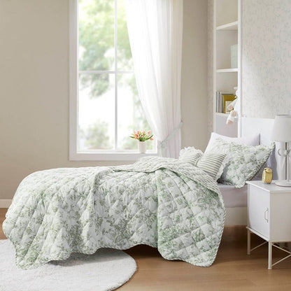 Adele Vintage Cottage Style Scalloped Edge Quilt Set | Green - Quahog Bay Bedding