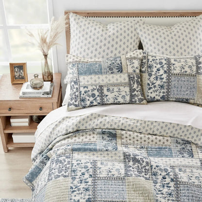 Aliza Quilt Set - Coastal Quilt Set - Quahog Bay Bedding