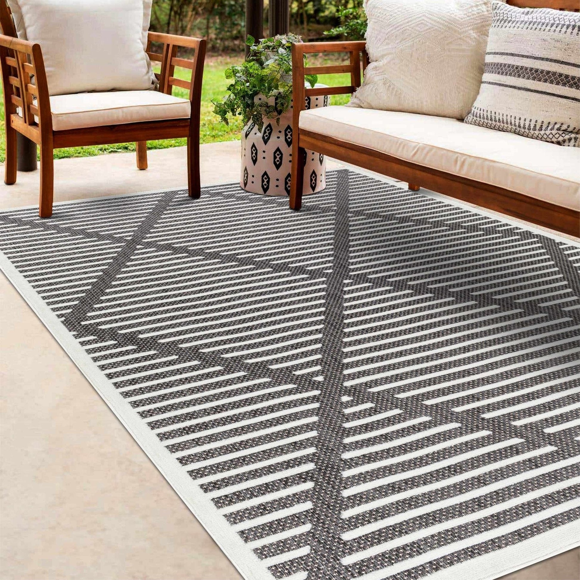 Anah 3D Black Outdoor Rug - Quahog Bay Bedding