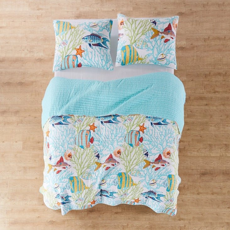 Beachwalk Cotton Quilt Set - Fish Themed Quilts - Quahog Bay Bedding