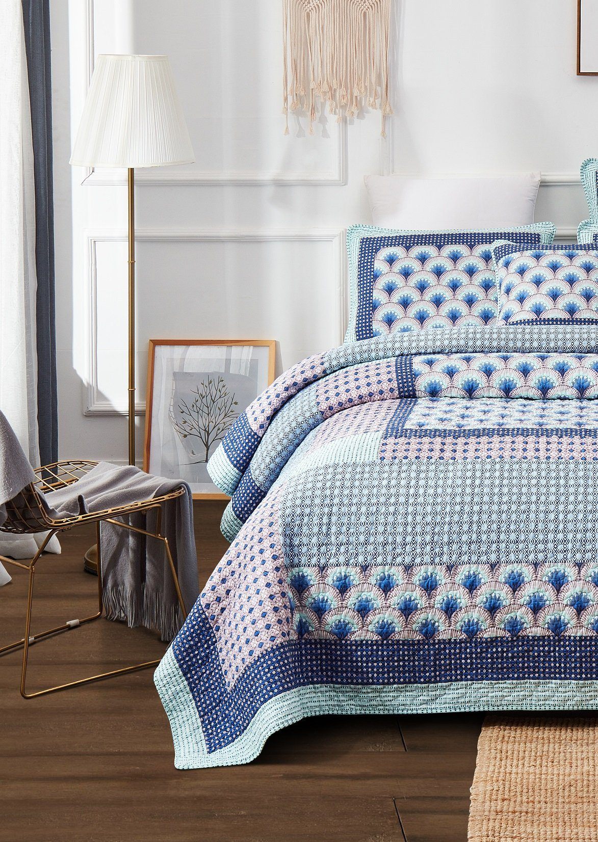 DaDa Bedding Mediterranean Blue Mint Green Patchwork Quilted Bedspread Set (JHW-884) - DaDa Bedding Collection