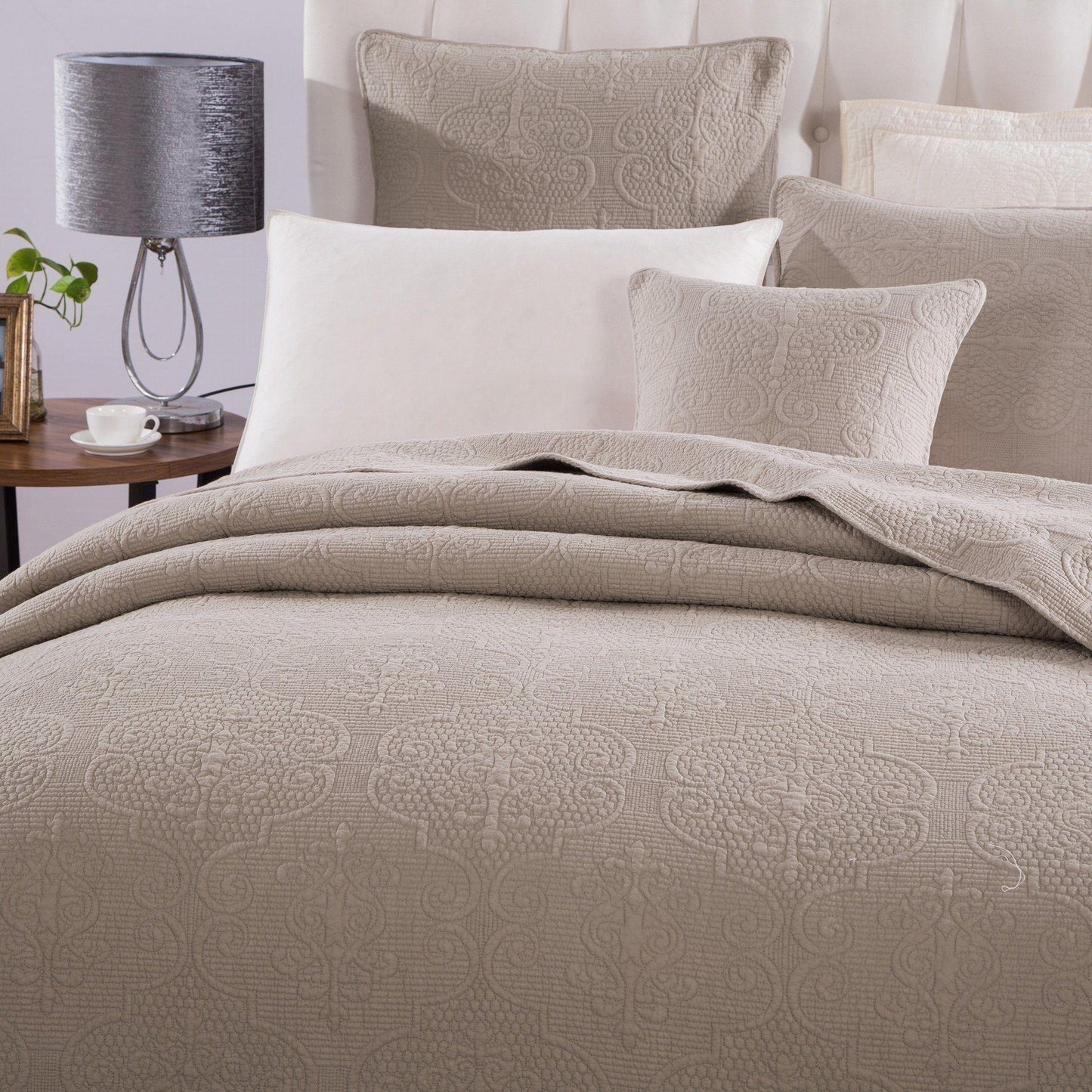 DaDa Bedding Neutral Taupe Beige Sandy Elegant Matelasse Cotton Quilted Bedspread Set (JHW-585) - DaDa Bedding Collection