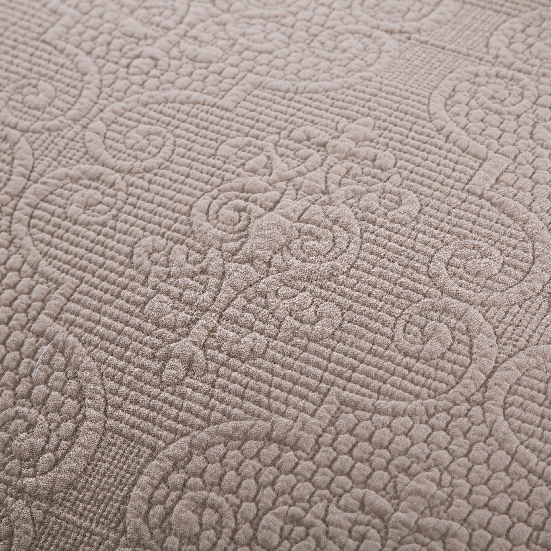 DaDa Bedding Neutral Taupe Beige Sandy Elegant Matelasse Cotton Quilted Bedspread Set (JHW-585) - DaDa Bedding Collection