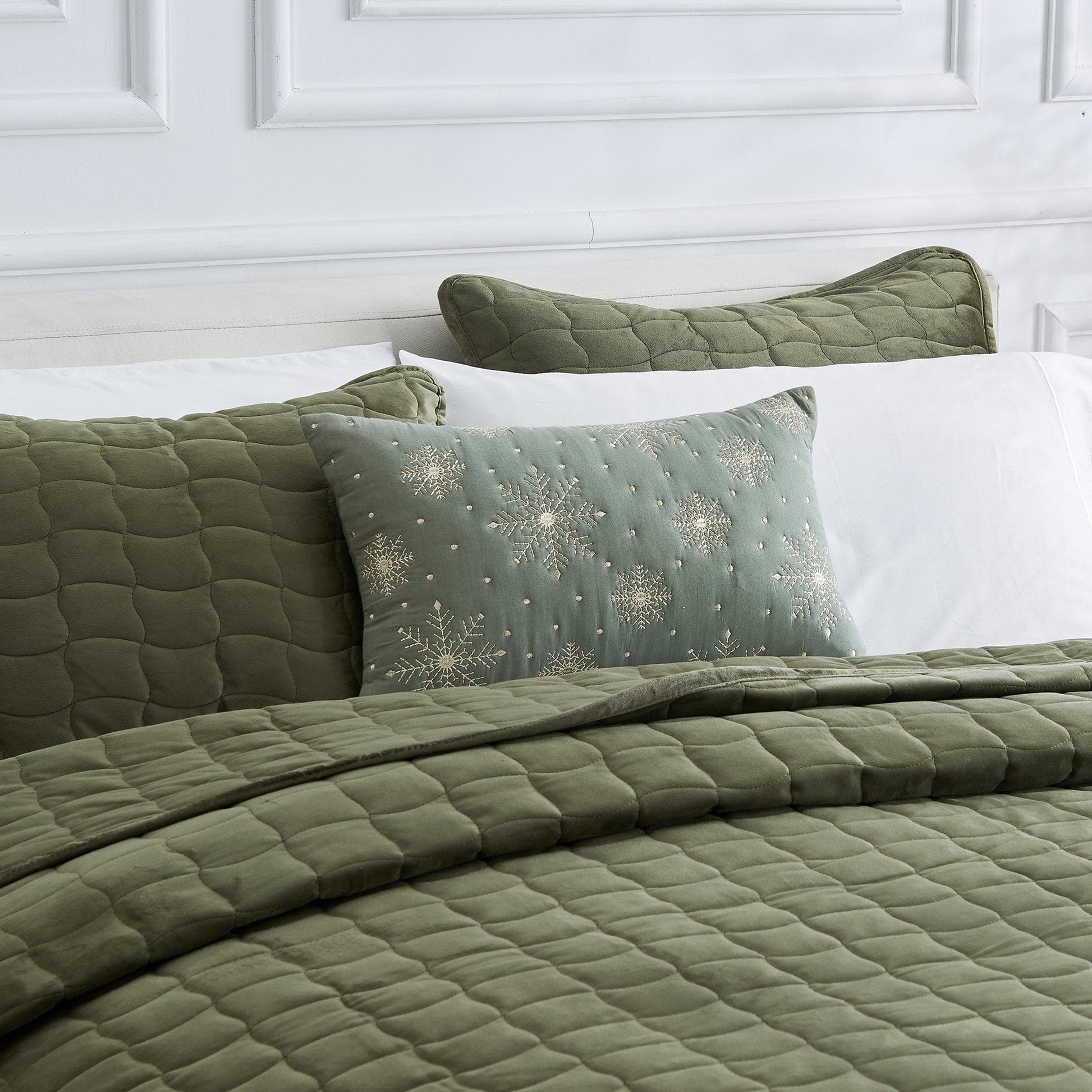 Christmas Throw Pillow - Jubilee Collection - Quahog Bay Bedding
