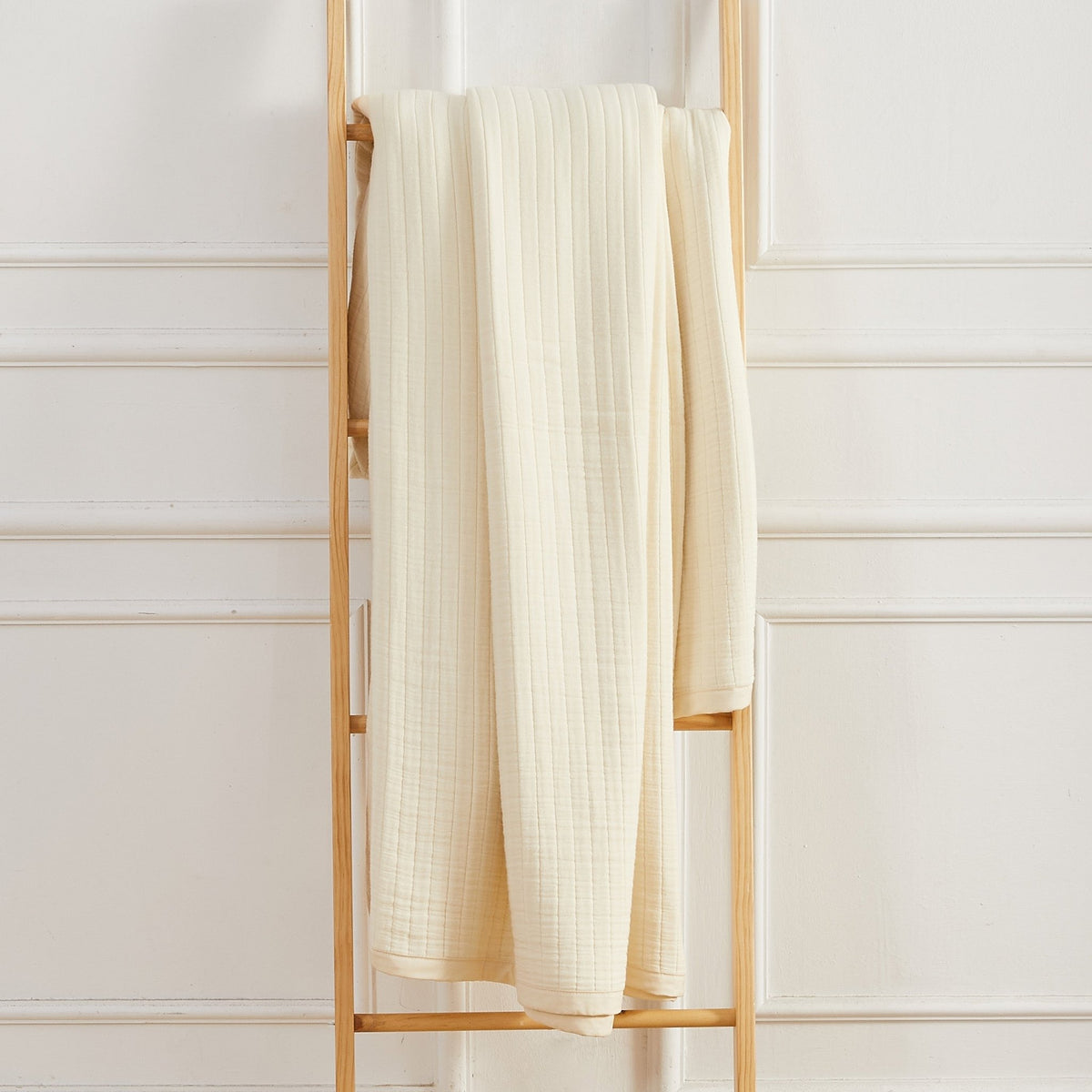 Luxury Cloud Cotton Gauze Blanket - Soft, Breathable, Elegant Bedding - Quahog Bay Bedding