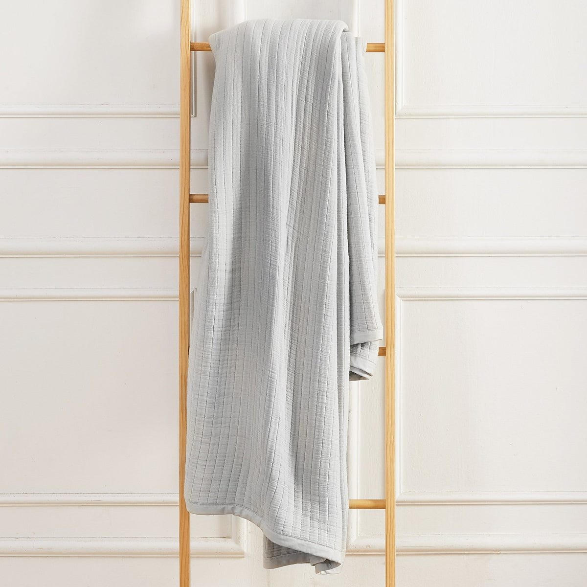 Luxury Cloud Cotton Gauze Blanket - Soft, Breathable, Elegant Bedding - Quahog Bay Bedding