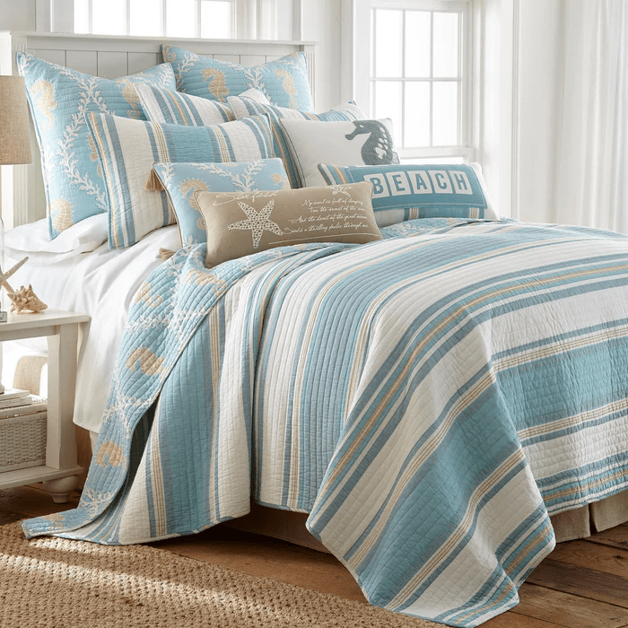 Coastal Bedding Ensembles Complete King 7PC Kailua - Quahog Bay Bedding