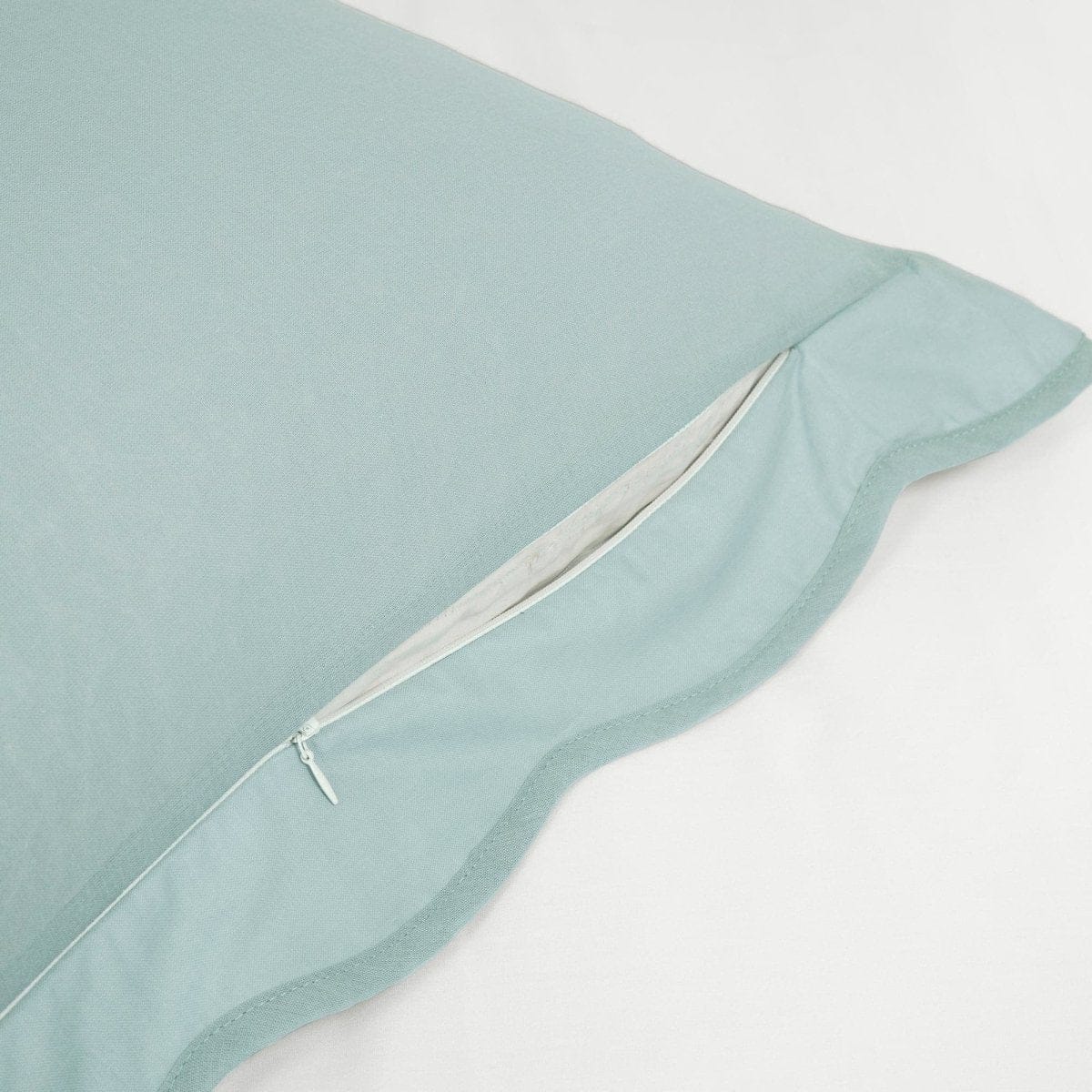 Coastal Chic Scalloped Edge 100% Cotton Reversible Duvet Cover Set - Quahog Bay Bedding