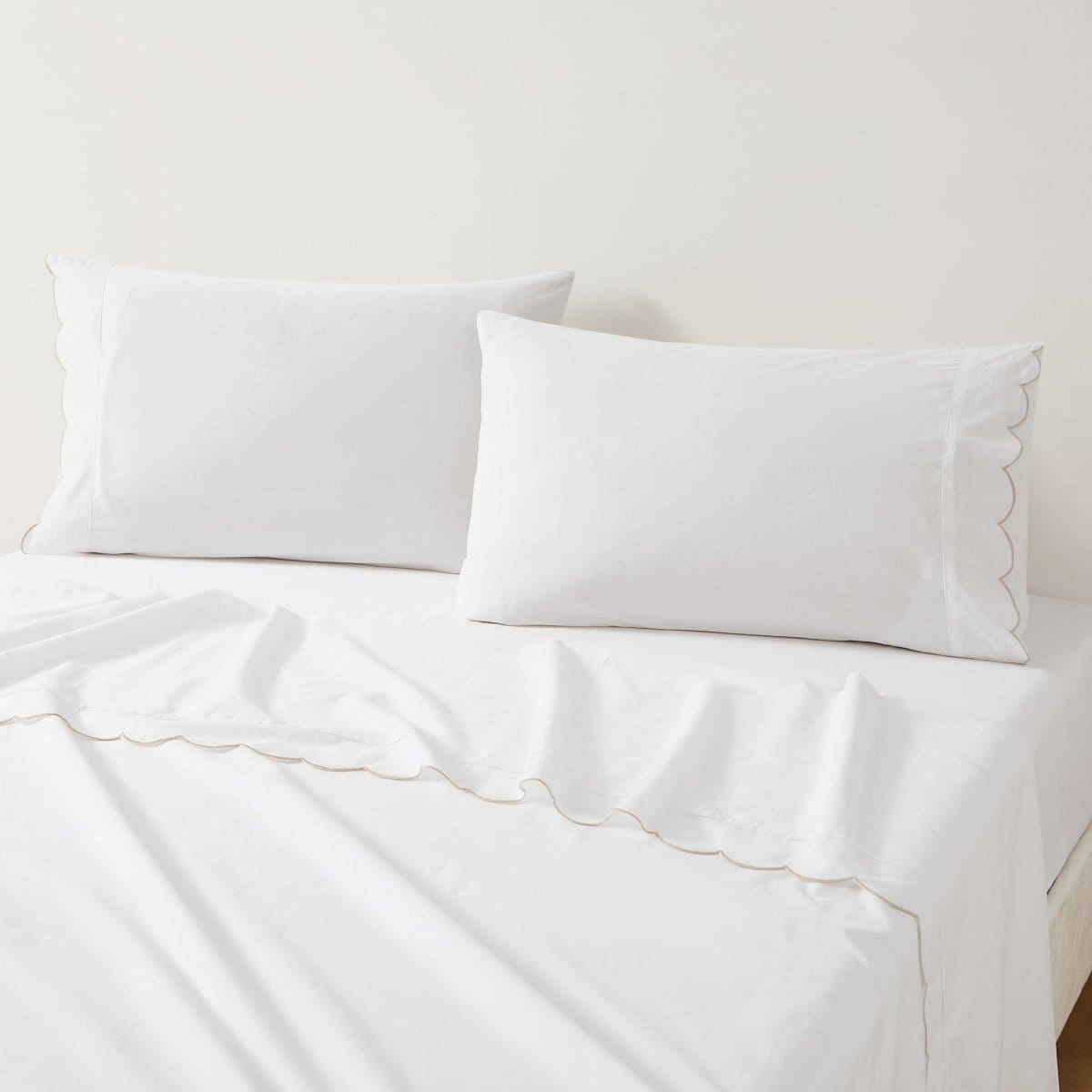 Coastal Chic Scalloped Edge Cotton Sheet Set - Quahog Bay Bedding