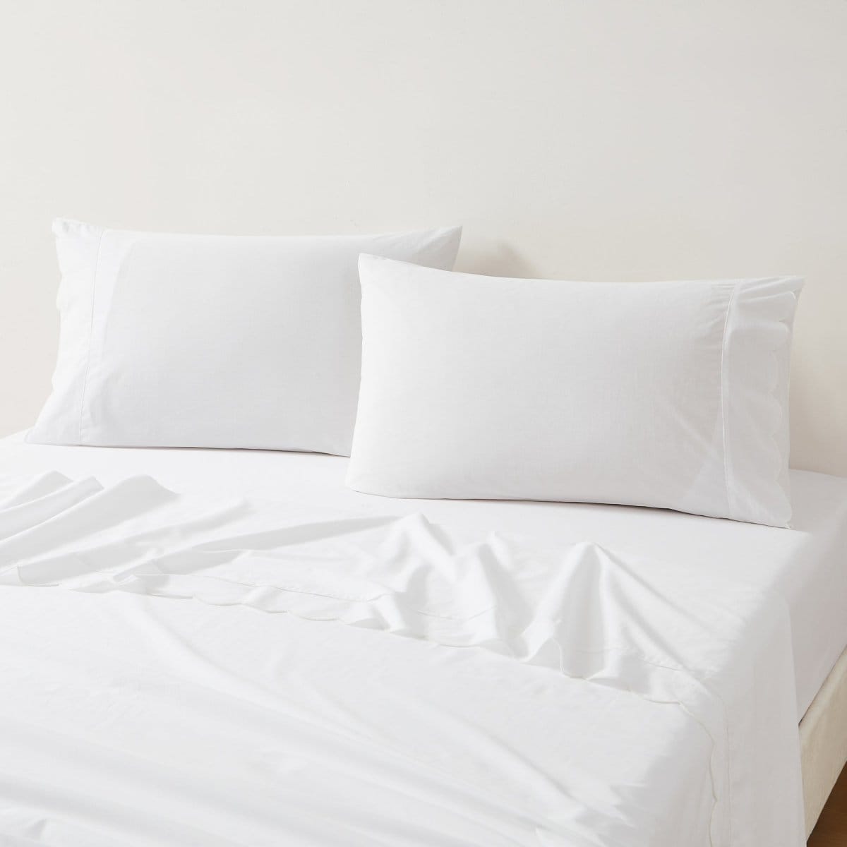 Coastal Chic Scalloped Edge Cotton Sheet Set - Quahog Bay Bedding