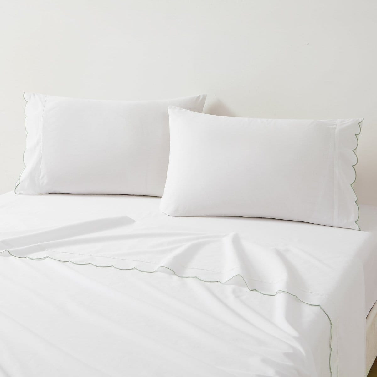 Coastal Chic Scalloped Edge Cotton Sheet Set - Quahog Bay Bedding
