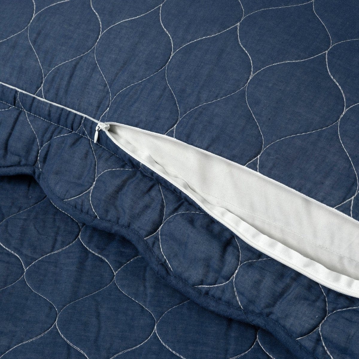 Coastal Chic Scalloped Edge Reversible Quilt 3 Piece Set - Quahog Bay Bedding