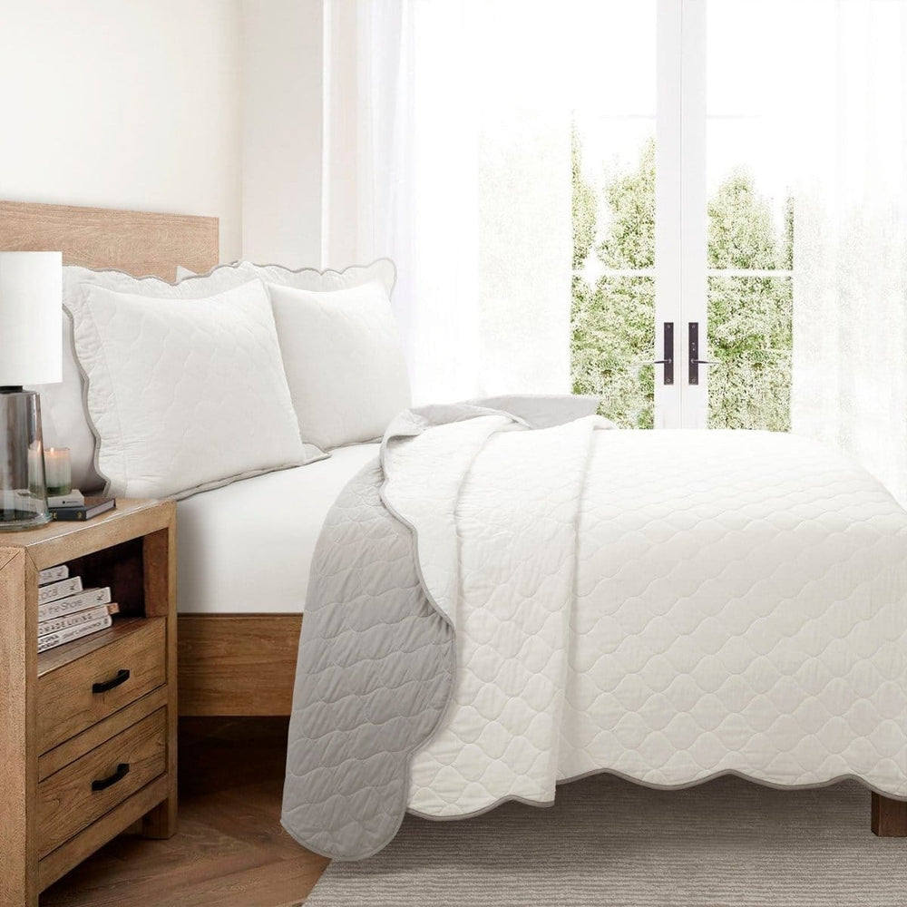 Coastal Chic Scalloped Edge Reversible Quilt 3 Piece Set - Quahog Bay Bedding