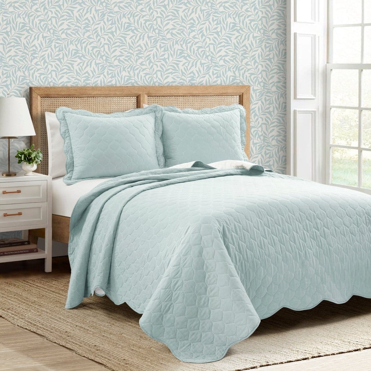 Coastal Chic Scalloped Edge Reversible Quilt 3 Piece Set - Quahog Bay Bedding