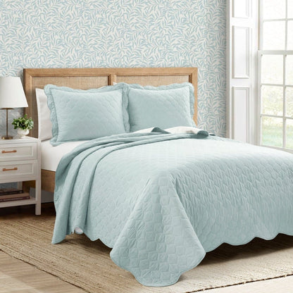 Coastal Chic Scalloped Edge Reversible Quilt 3 Piece Set - Quahog Bay Bedding