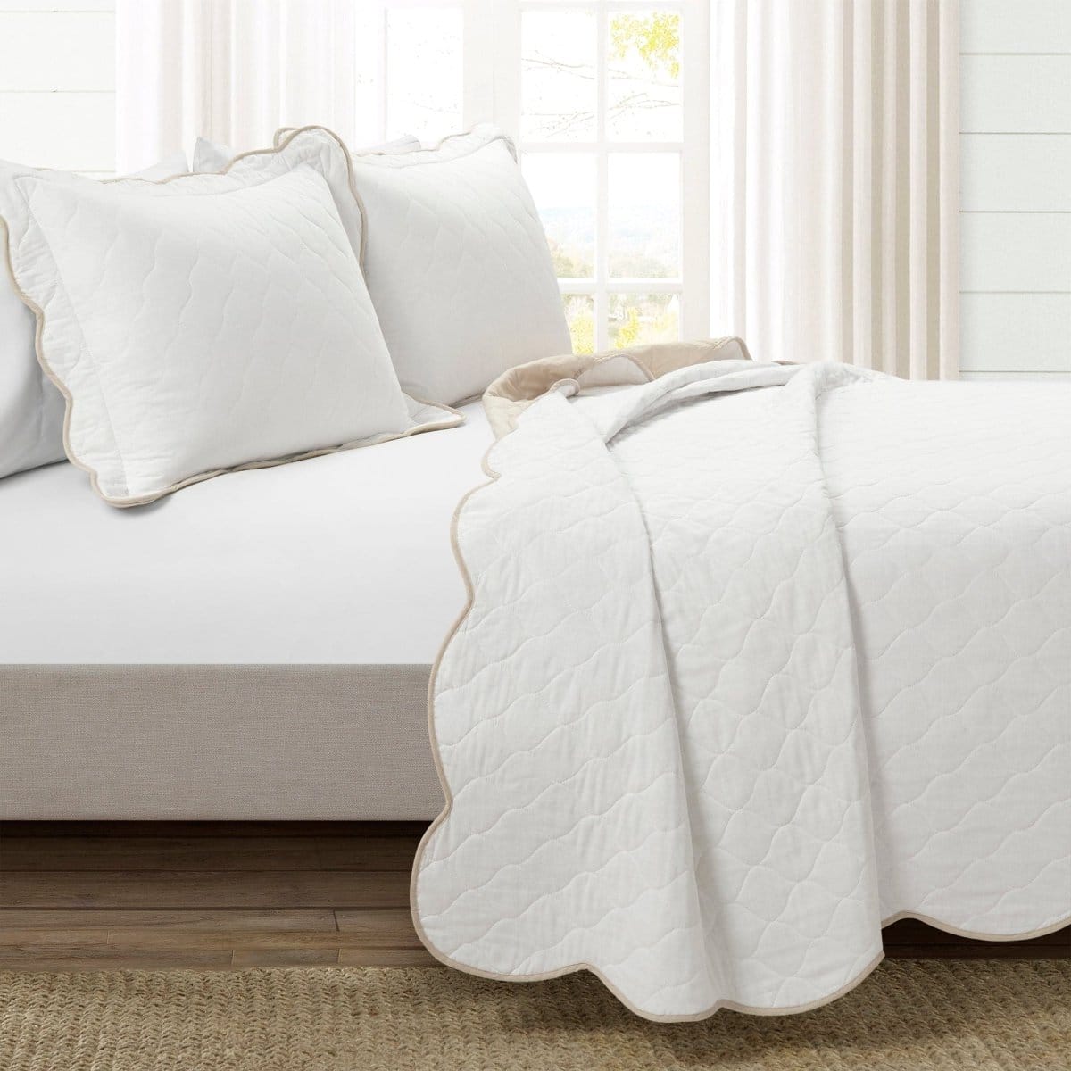 Coastal Chic Scalloped Edge Reversible Quilt 3 Piece Set - Quahog Bay Bedding