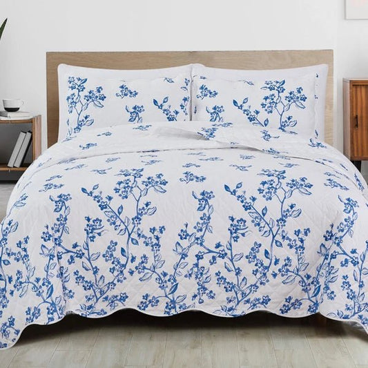 Coastal Floral Blue And White Quilt Set With Scalloped Edges - Lightweight Microfiber - Quahog Bay Bedding
