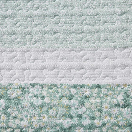 Madison Park Coastal Shabby Chic Seersucker Floral 4PC Quilt Set - Green, Yellow & White Hues - Quahog Bay Bedding